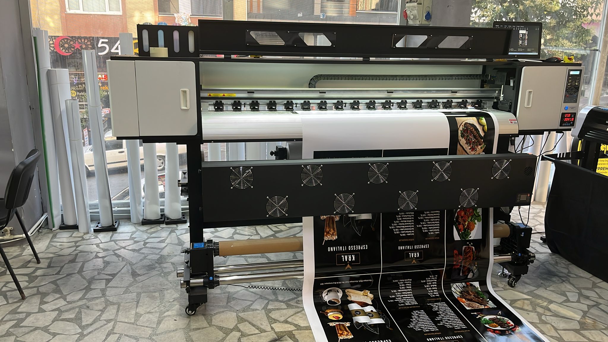 WhatsApp Image 2025-08-22 at 18.49.53 (1)